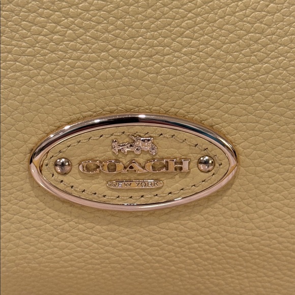 Coach Bag Scout Daffodil Yellow Pebbled Leather Satchel - Picture 15 of 17